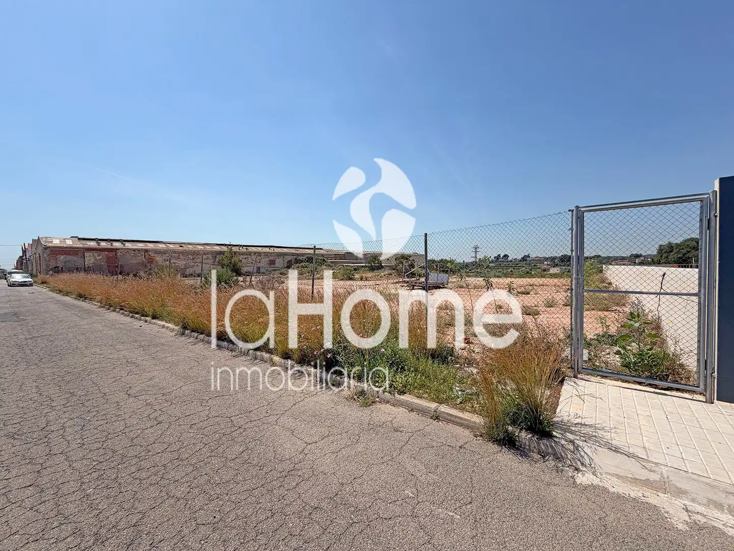 Terreno industrial en venta en Moncada