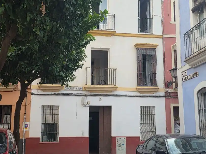 Vista exterior de Casa o xalet en venda en Casco Antiguo