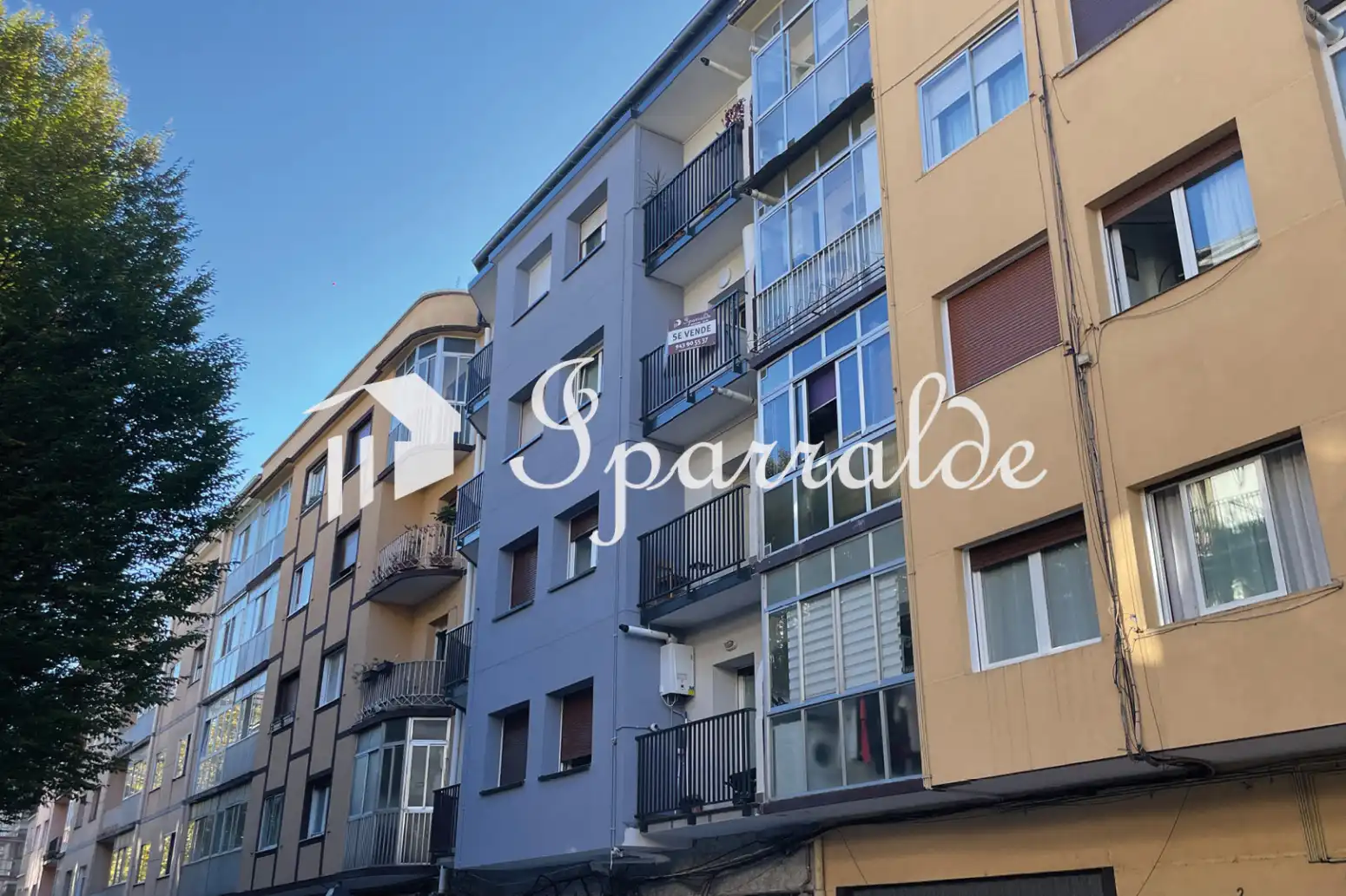 Exterior view of Flat for sale in Centro - Mendibil - Santiago