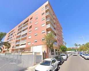 Vista exterior de Pis en venda en Paterna amb Jardí privat, Terrassa i Traster