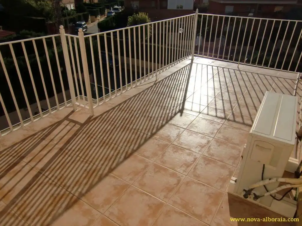Terraza de Casa adosada en venta en Bétera con Aire acondicionado, Calefacción y Jardín privado