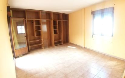 Bedroom of Flat for sale in Nambroca