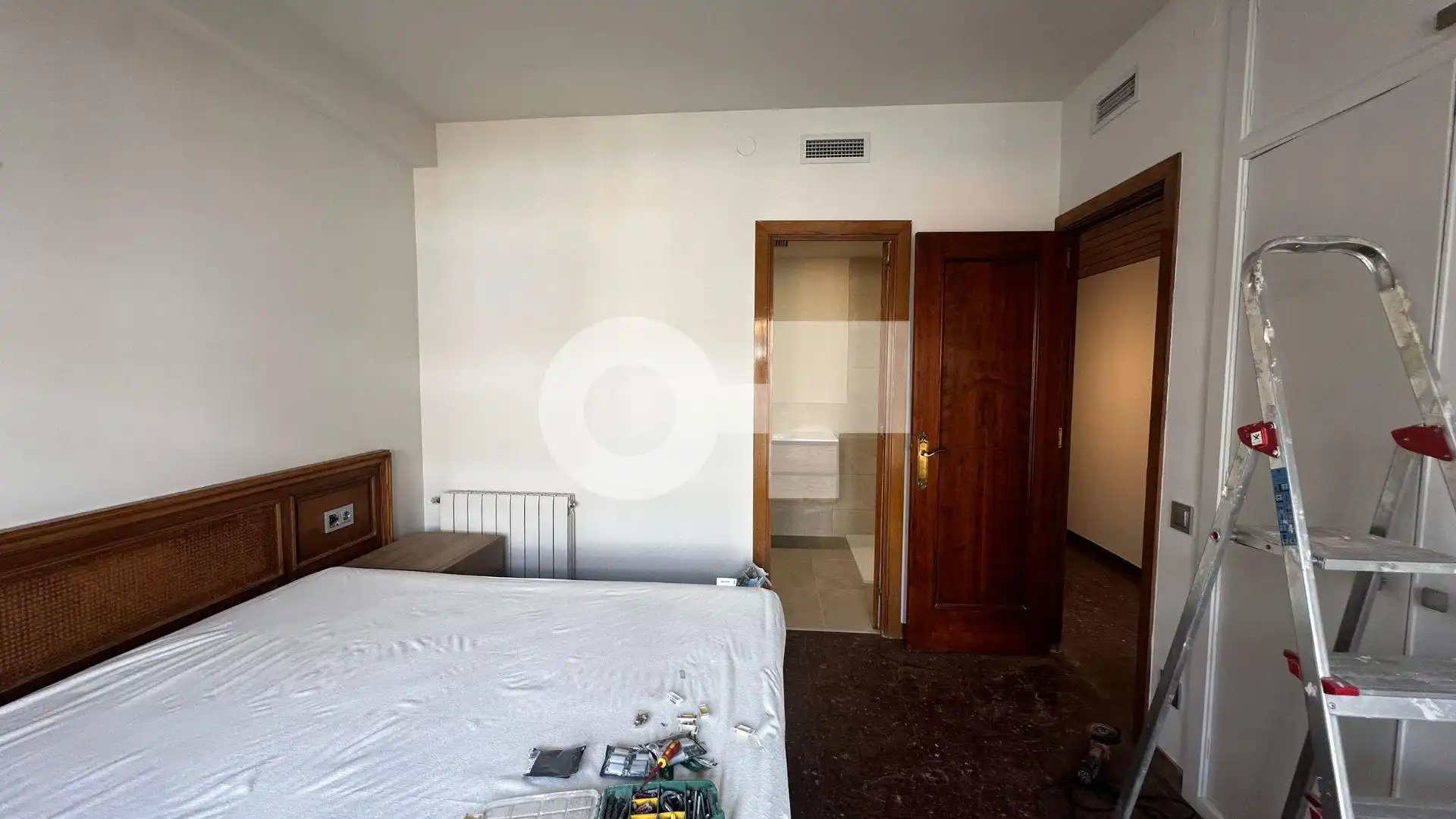 Schlafzimmer von Wohnung zur Miete in Barcelona mit Parkett, Terrasse und Alarm
