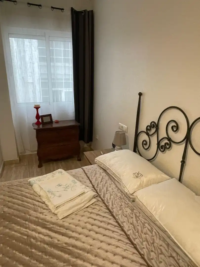 Schlafzimmer von Wohnung zur Miete in Águilas mit Möbliert und Balkon