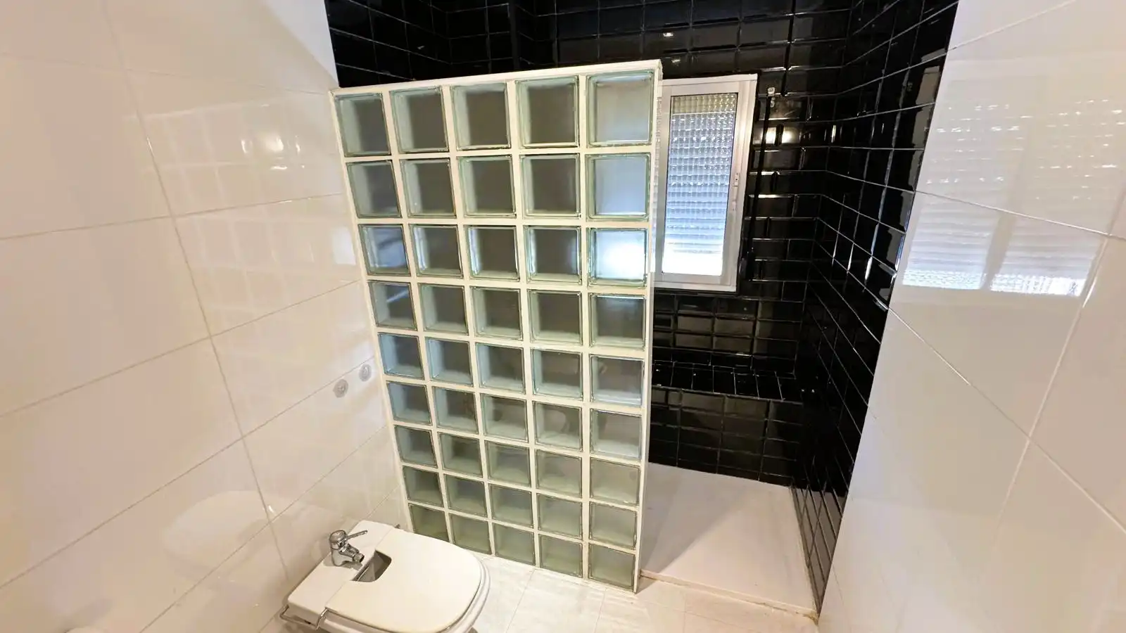 Bathroom of Flat for sale in El Álamo  with Heating and Terrace