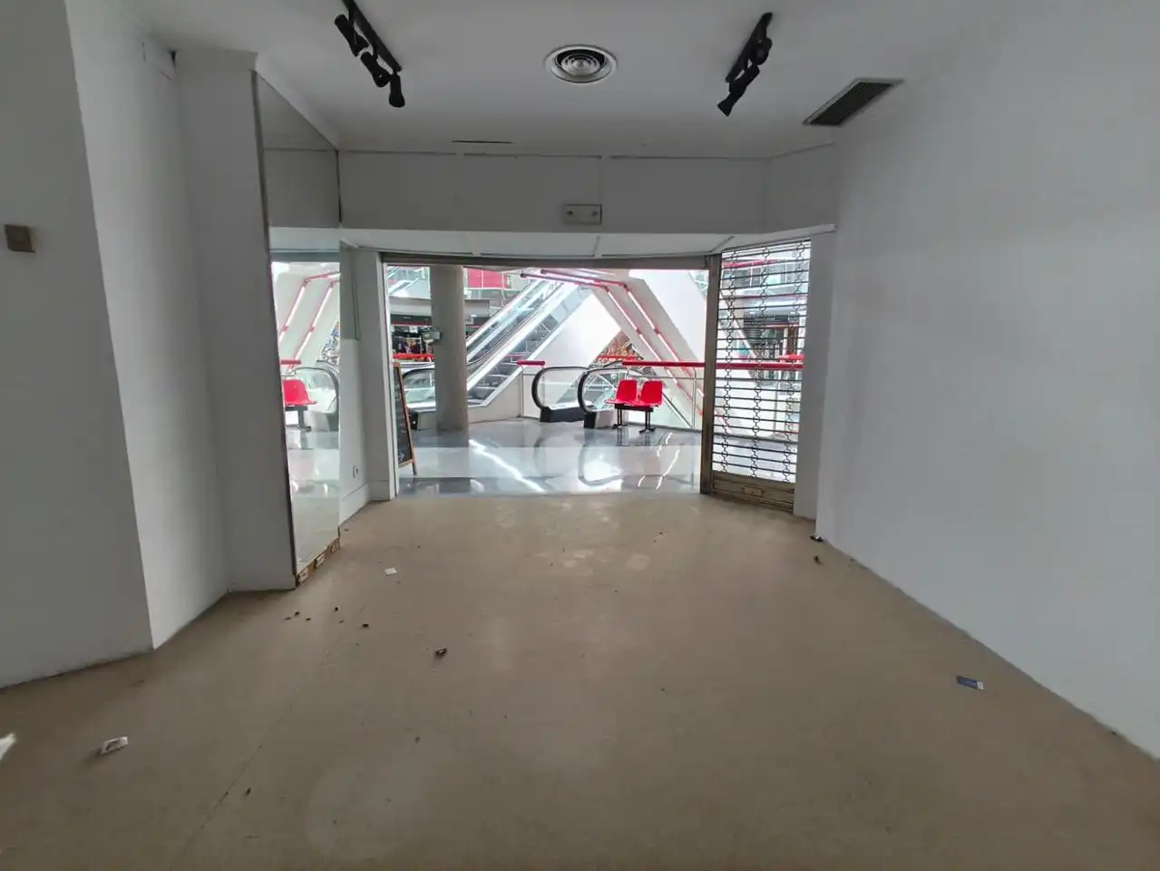 Gewerbefläche zur Miete in Centre, imagen 3