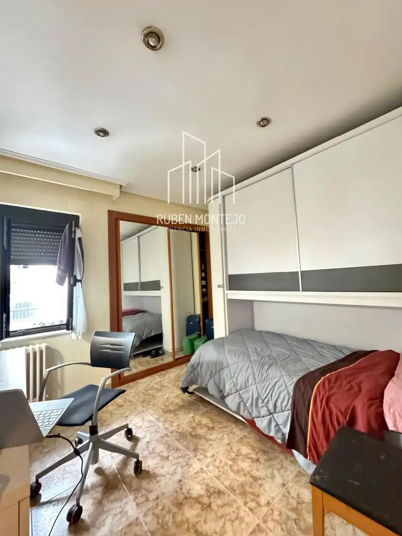 Flat for rent in Villamayor, Carmelitas
