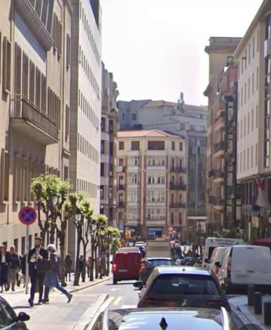 Garaje en Venta en Colón de larreátegui en Plaza Circular