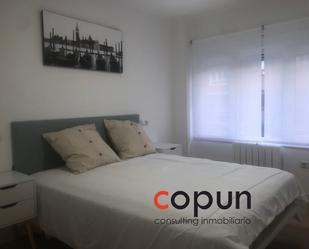 Bedroom of Flat to rent in Oviedo 