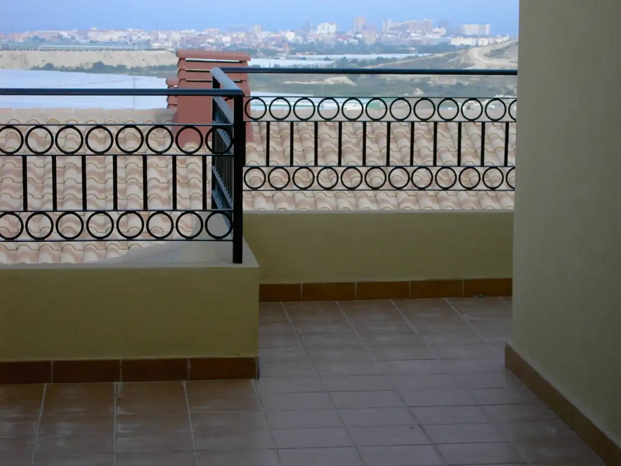 Casa a schiera con terrazza in vendita a Carrer de I'Aigualera, imagen 13