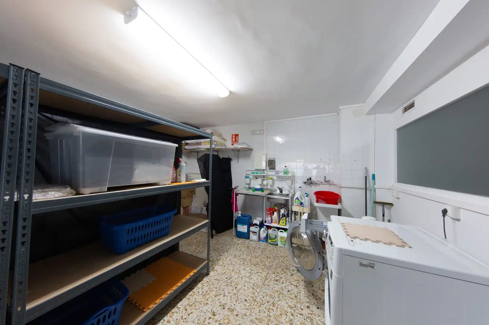 Cocina de Local en venta en Alicante / Alacant con Aire acondicionado y Amueblado