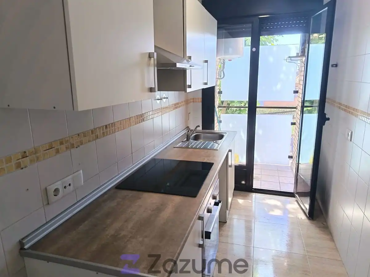Cocina de Piso de alquiler en Fuensalida con Trastero, Horno y Se aceptan mascotas