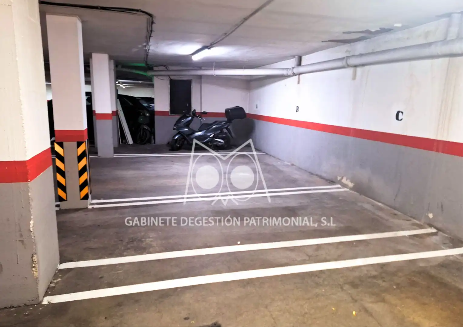 Parkplatz von Garage zur Miete in Sabadell mit Alarm