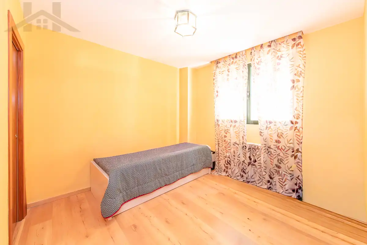 Habitación de Casa o chalet en venta en Tres Cantos con Aire acondicionado, Calefacción y Jardín privado