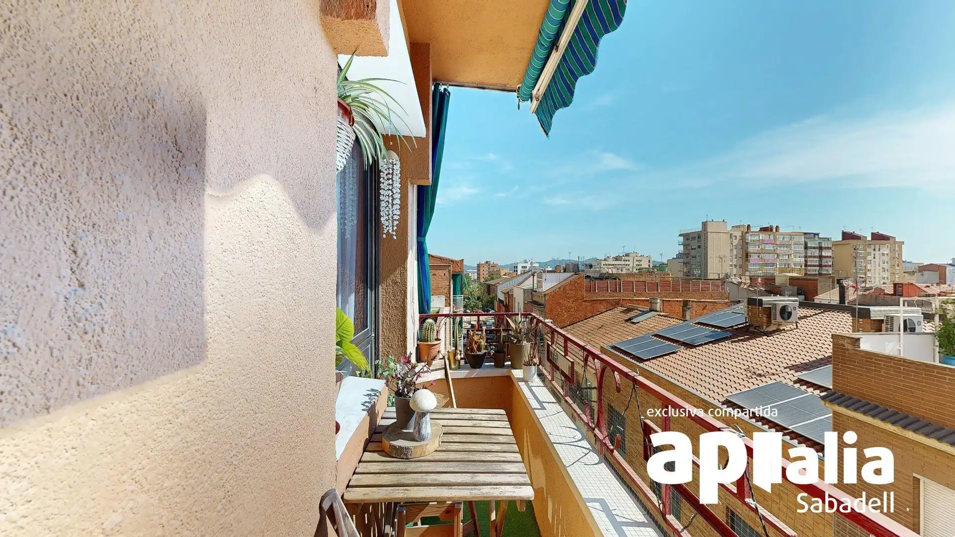 Balcony of Flat for sale in Sabadell  with Air Conditioner, Heating and Parquet flooring