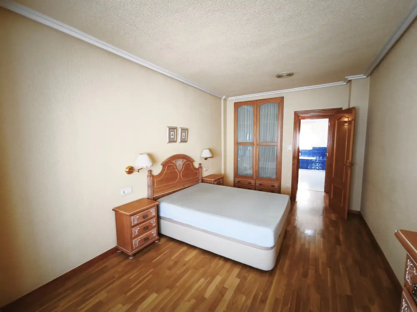 Bedroom of Flat for sale in Petrer  with Parquet flooring, Furnished and Oven