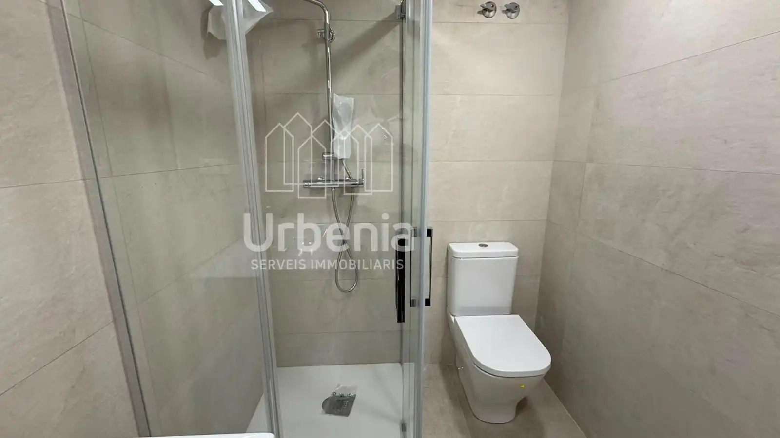 Badezimmer von Wohnung zur Miete in Canet de Mar mit Heizung und Terrasse