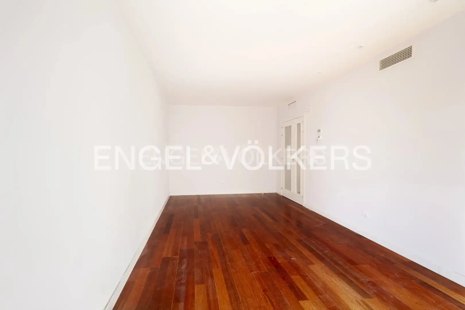 Sala de estar de Piso en venta en Madrid con Aire acondicionado, Calefacción y Jardín privado