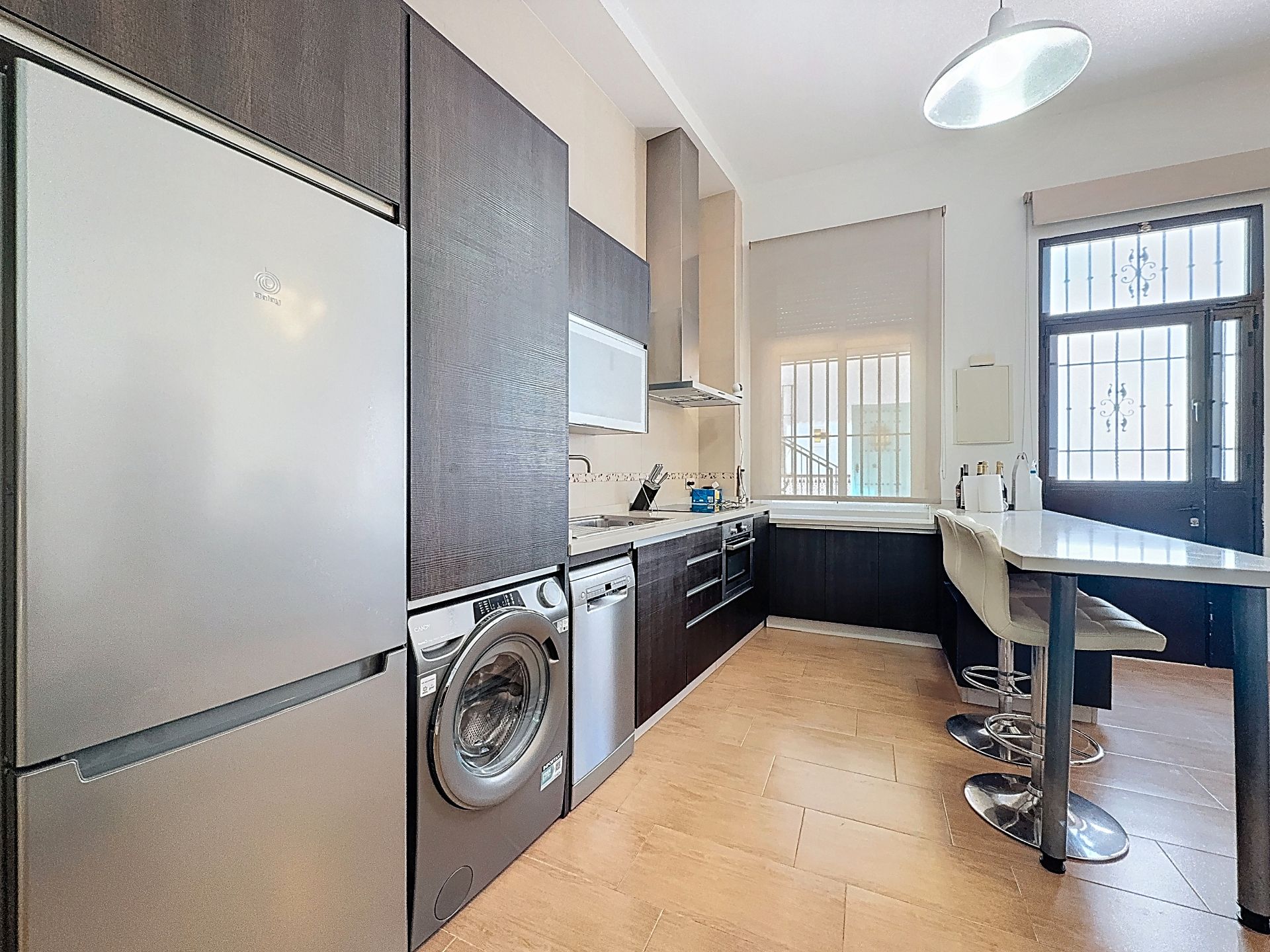 Cuina de Pis de lloguer en Málaga Capital amb Moblat i Rentadora