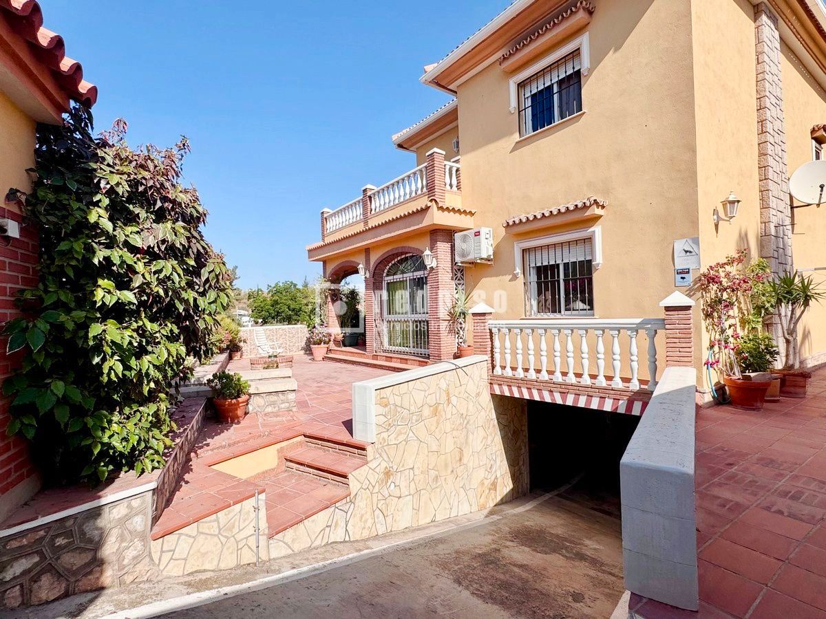 Casa o xalet en venda a del Pez Luna, Jarazmín