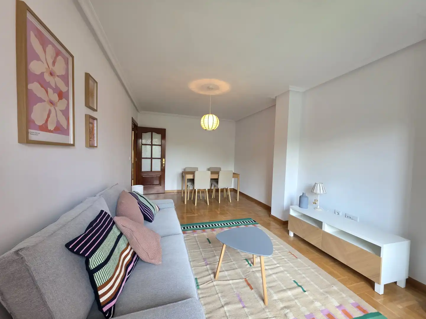 Living room of Flat for rent in Siero  with Heating, Parquet flooring and Terrace