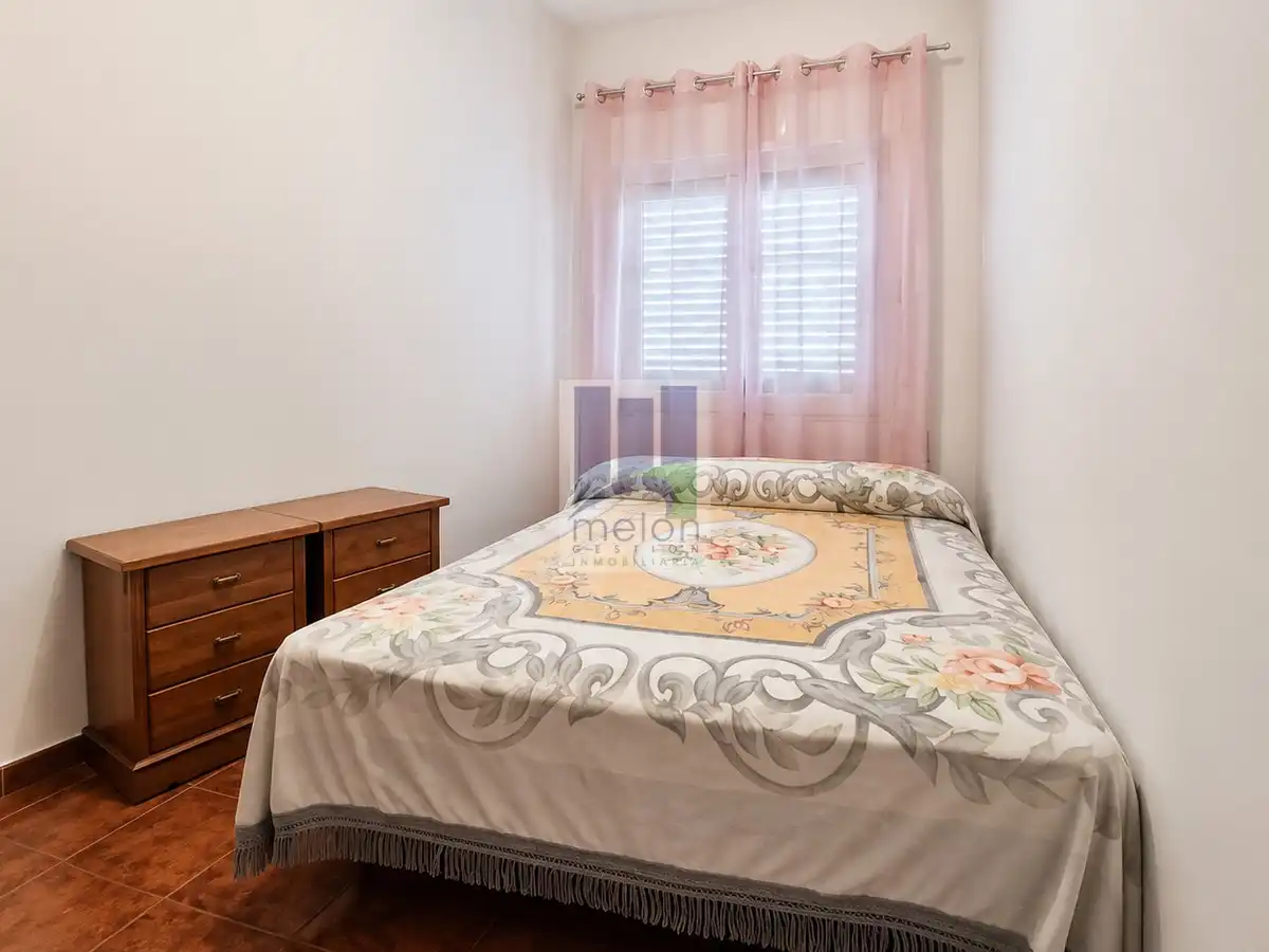 Habitación de Piso en venta en Melgar de Fernamental con Trastero