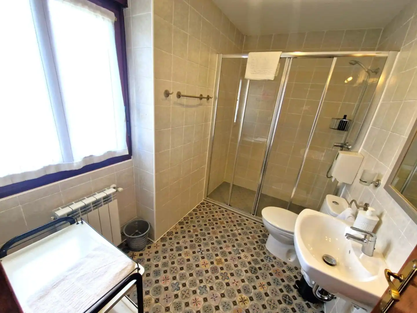 Bany de Casa o xalet en venda en Donostia - San Sebastián  amb Calefacció, Jardí privat i Terrassa