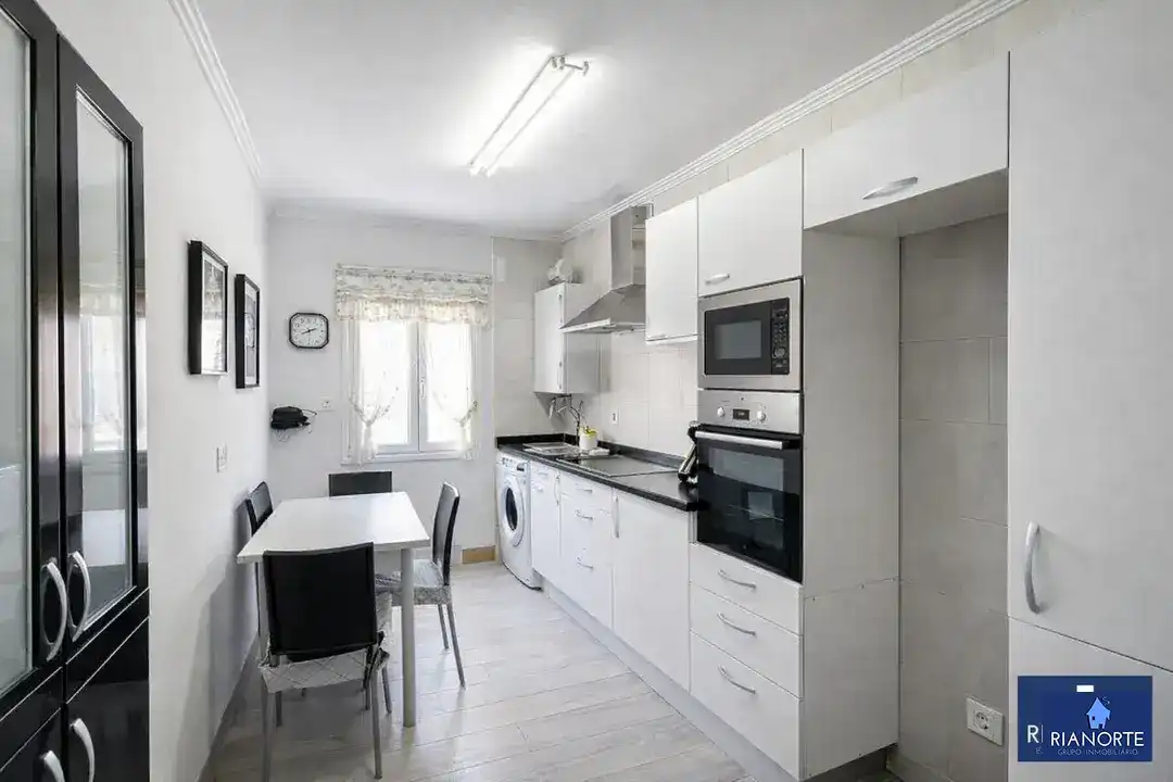 Cocina de Piso en venta en Gozón con Calefacción, Trastero y Amueblado