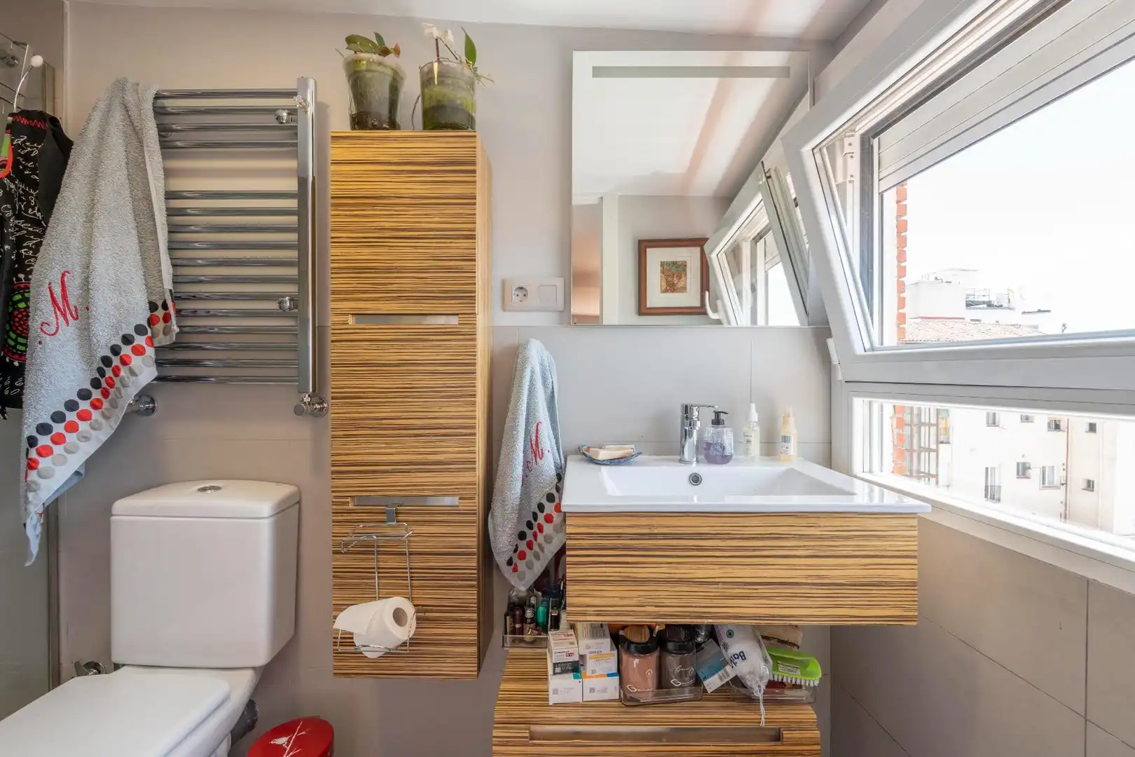 Badezimmer von Maisonette zum Verkauf in Madrid mit Terrasse