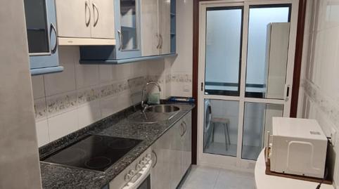Foto 3 de Piso de alquiler en Travesía de Montouto, Teo, A Coruña