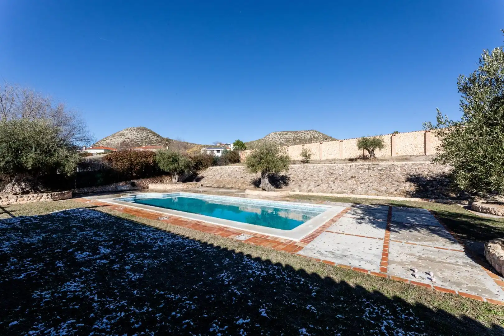 Piscina de Casa o xalet en venda en Colmenar de Oreja amb Calefacció, Jardí privat i Traster