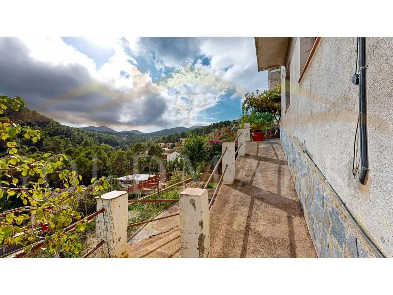 Vista exterior de Casa o chalet en venta en Corbera de Llobregat con Aire acondicionado, Calefacción y Jardín privado