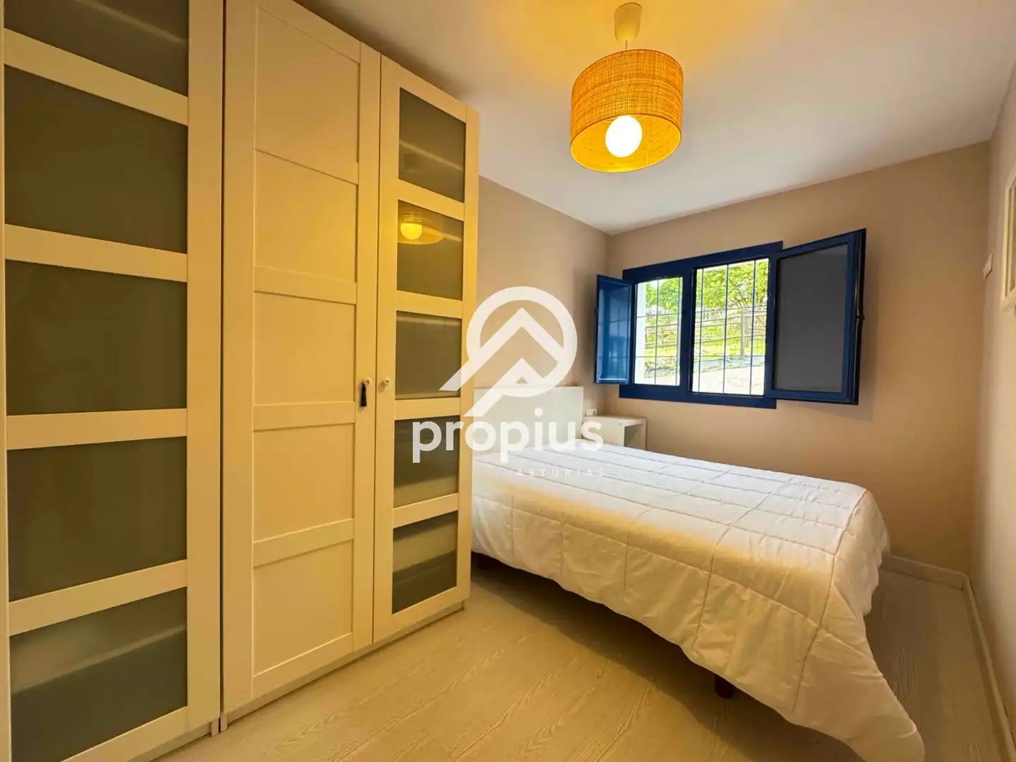 Habitación de Casa o chalet en venta en Ribadesella con Calefacción, Jardín privado y Terraza