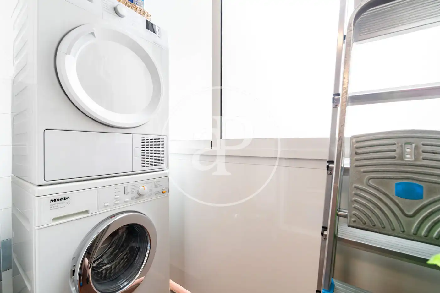 Bathroom of Flat for rent in Barcelona  with Air Conditioner, Heating and Terrace