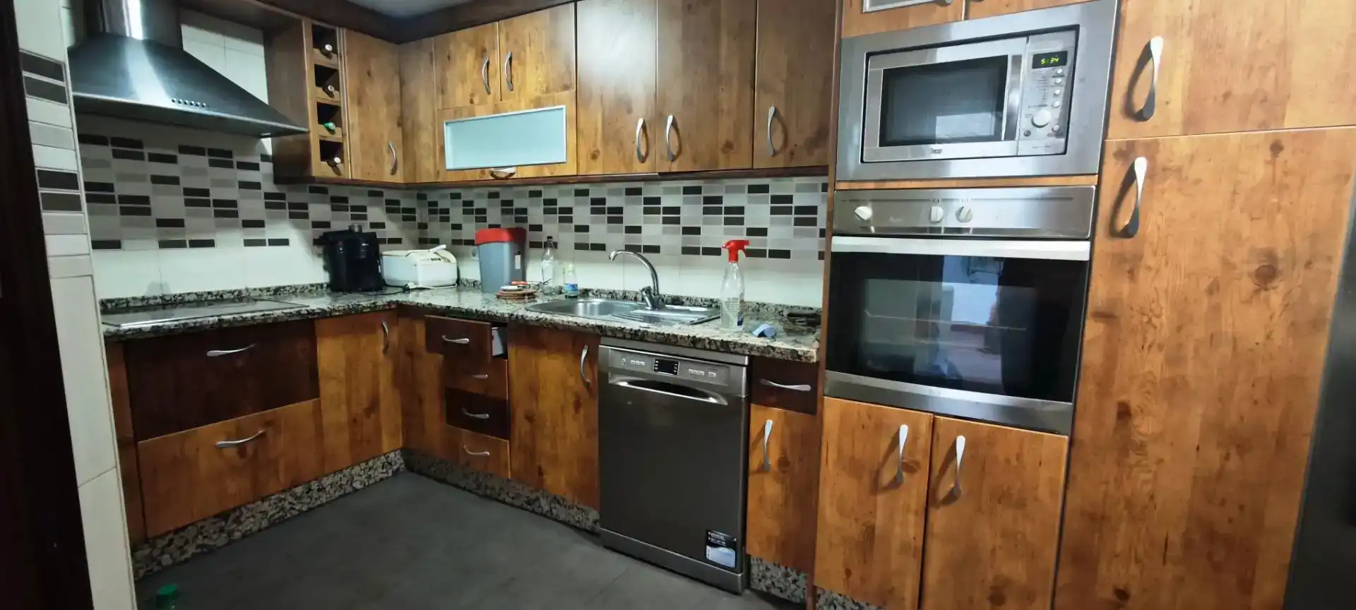 Cocina de Piso para compartir en Córdoba con Aire acondicionado, Parquet y Amueblado