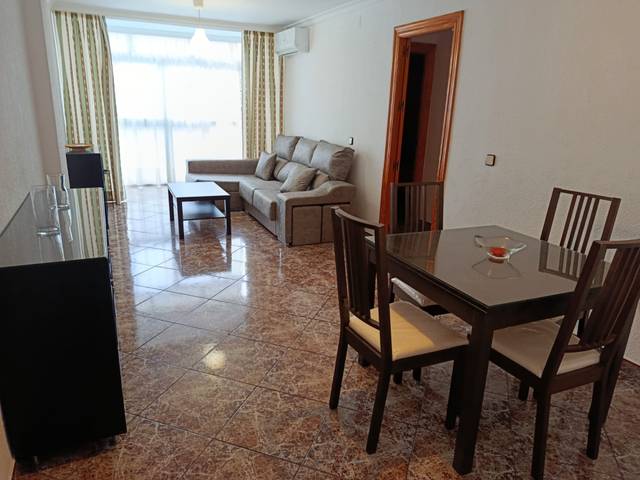 Piso en Alquiler en Los Guindos - Parque Mediterráneo - Santa Paula