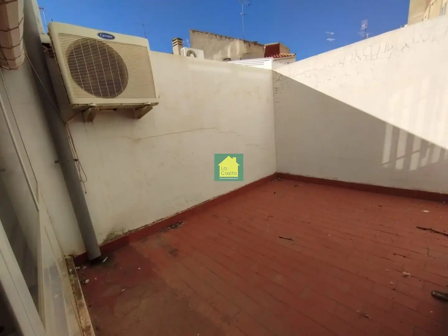 Exterior view of Office for sale in Albacete  with Air Conditioner and Terrace