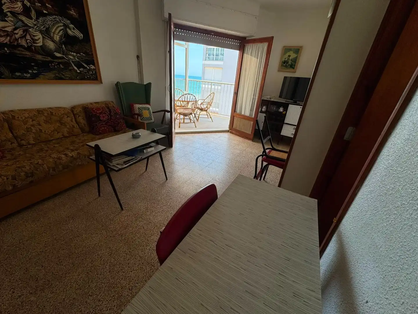 Sala de estar de Piso en venta en Tavernes de la Valldigna con Terraza y Amueblado