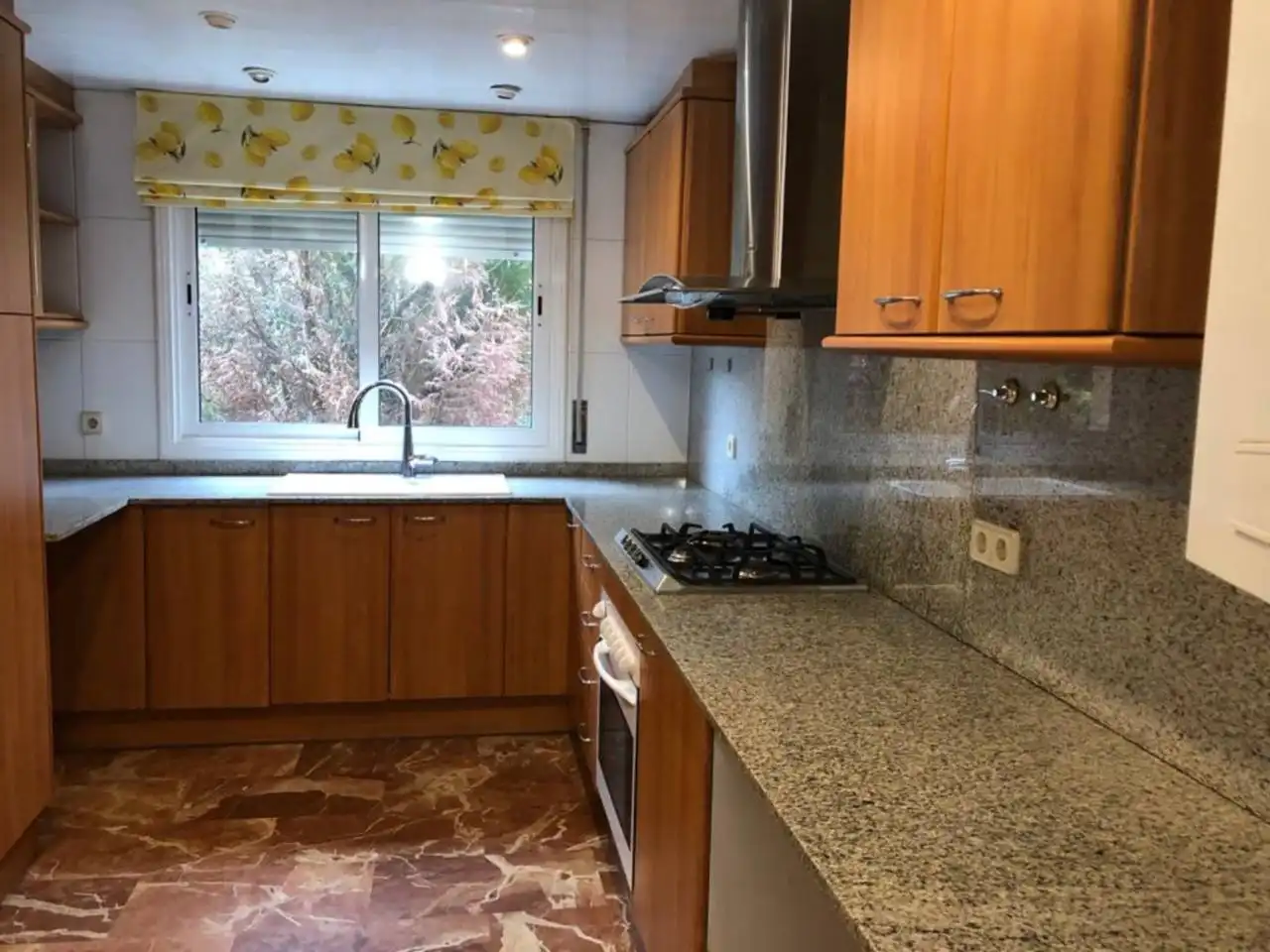 Cuina de Casa o xalet en venda en L'Ametlla del Vallès amb Aire condicionat, Calefacció i Jardí privat