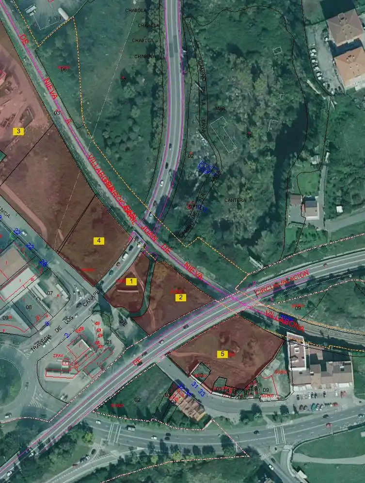 Terreny industrial en venda en Avilés