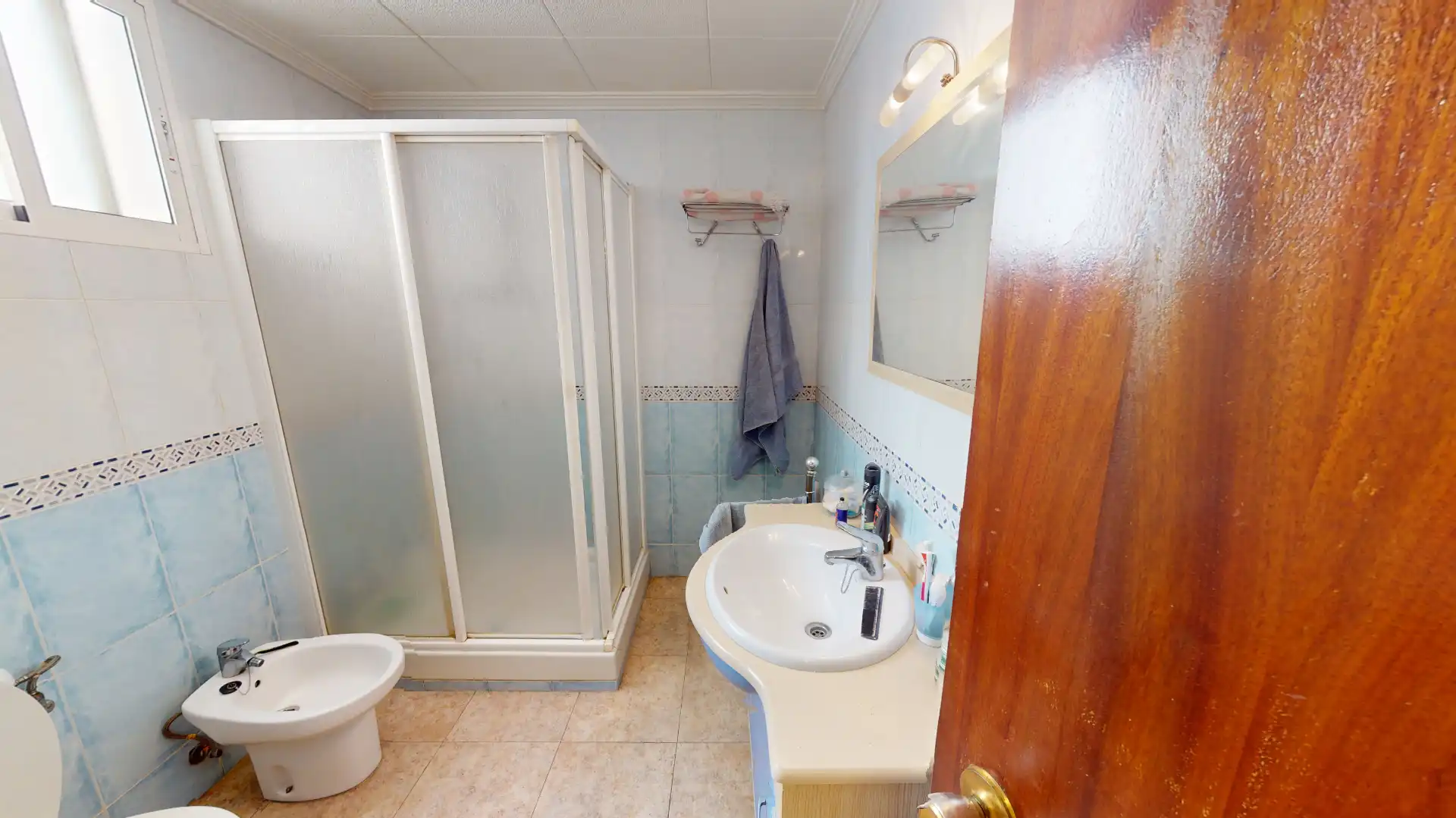 Baño de Piso en venta en Elche / Elx con Aire acondicionado, Amueblado y Horno