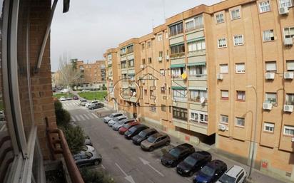 Vista exterior de Pis en venda en San Fernando de Henares amb Aire condicionat, Calefacció i Terrassa