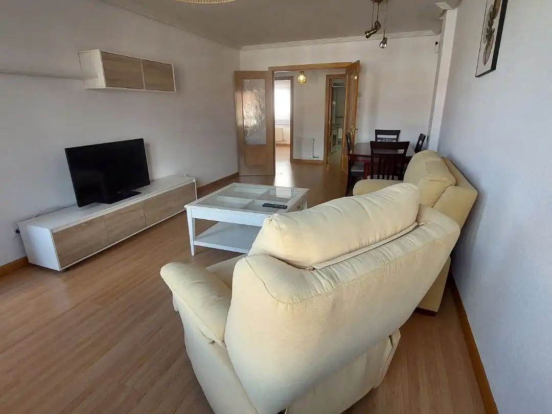 Wohnzimmer von Wohnung zur Miete in San Andrés del Rabanedo pueblo