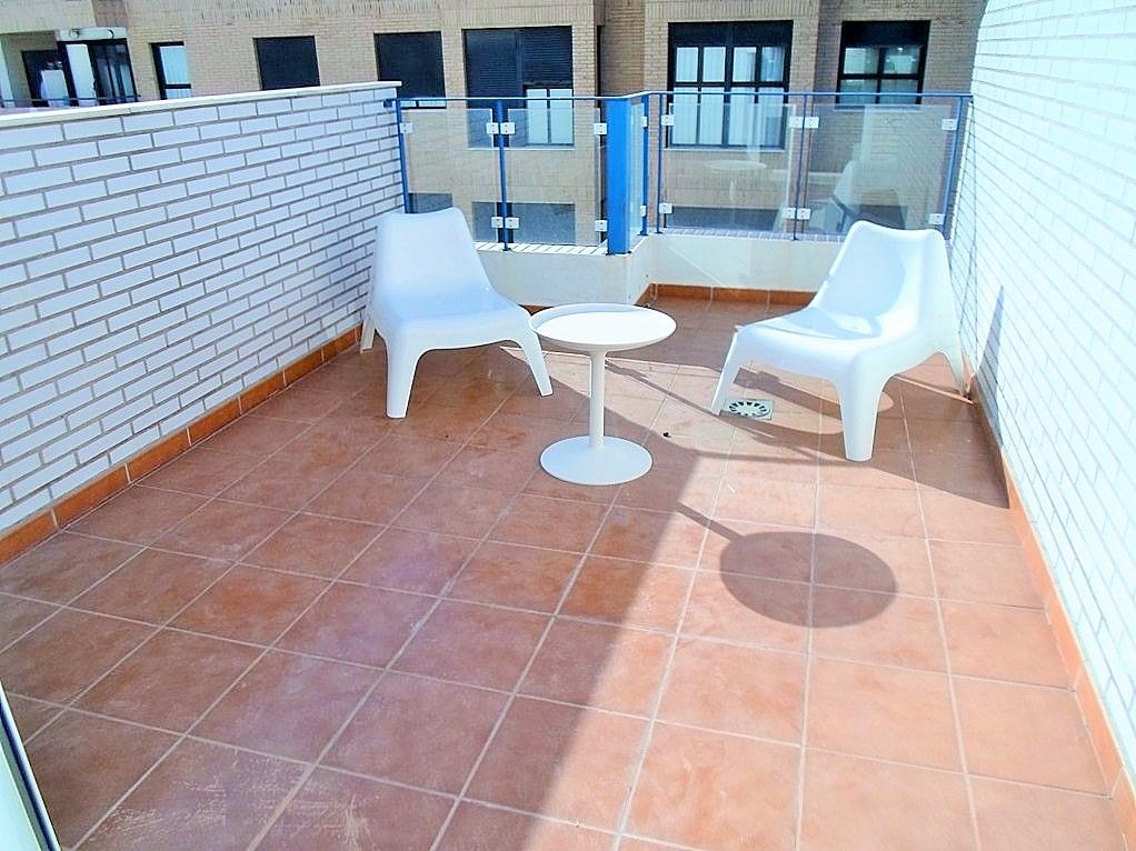 Terrace of Attic for rent in  Valencia Capital  with Air Conditioner, Terrace and Furnished