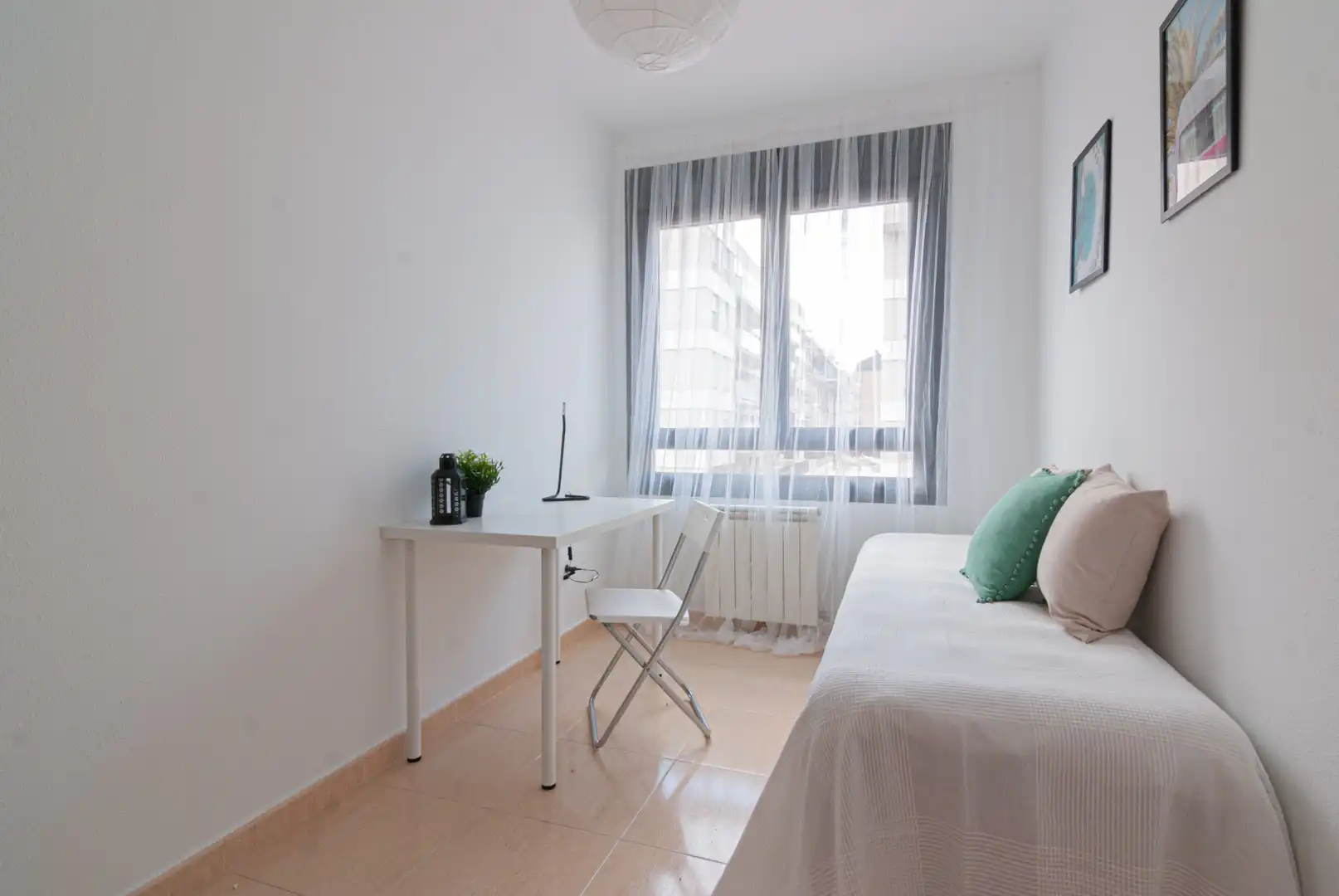Flat for rent in Calle Cavanilles, 1, Aranzana