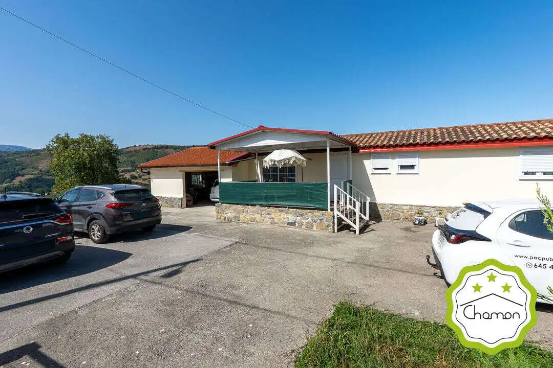 Vista exterior de Pis en venda en Karrantza Harana / Valle de Carranza amb Aire condicionat, Calefacció i Terrassa