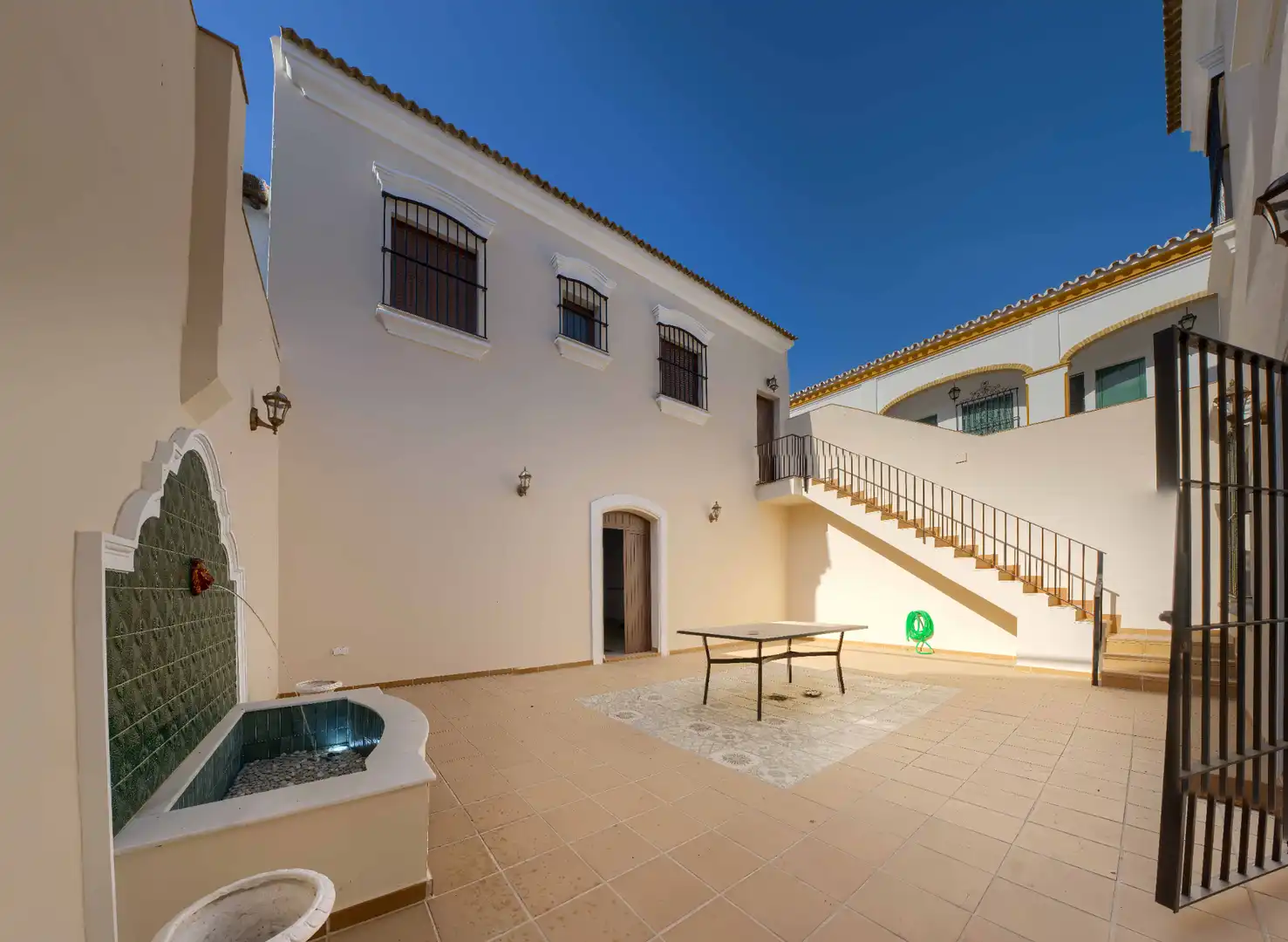 Vista exterior de Casa o chalet en venta en Almonte con Aire acondicionado, Terraza y Amueblado