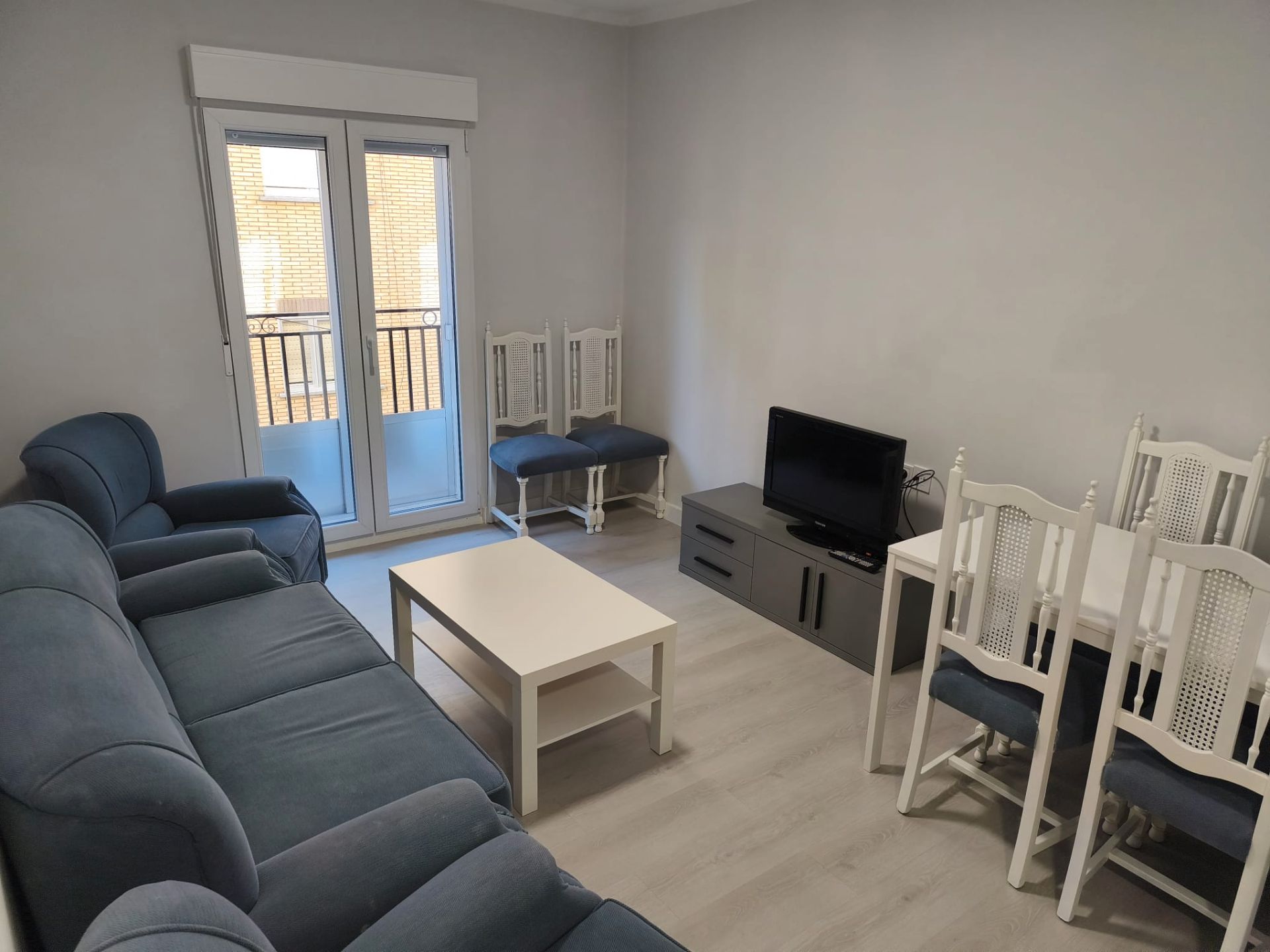 Sala d'estar de Pis de lloguer en Salamanca Capital amb Calefacció, Moblat i Forn