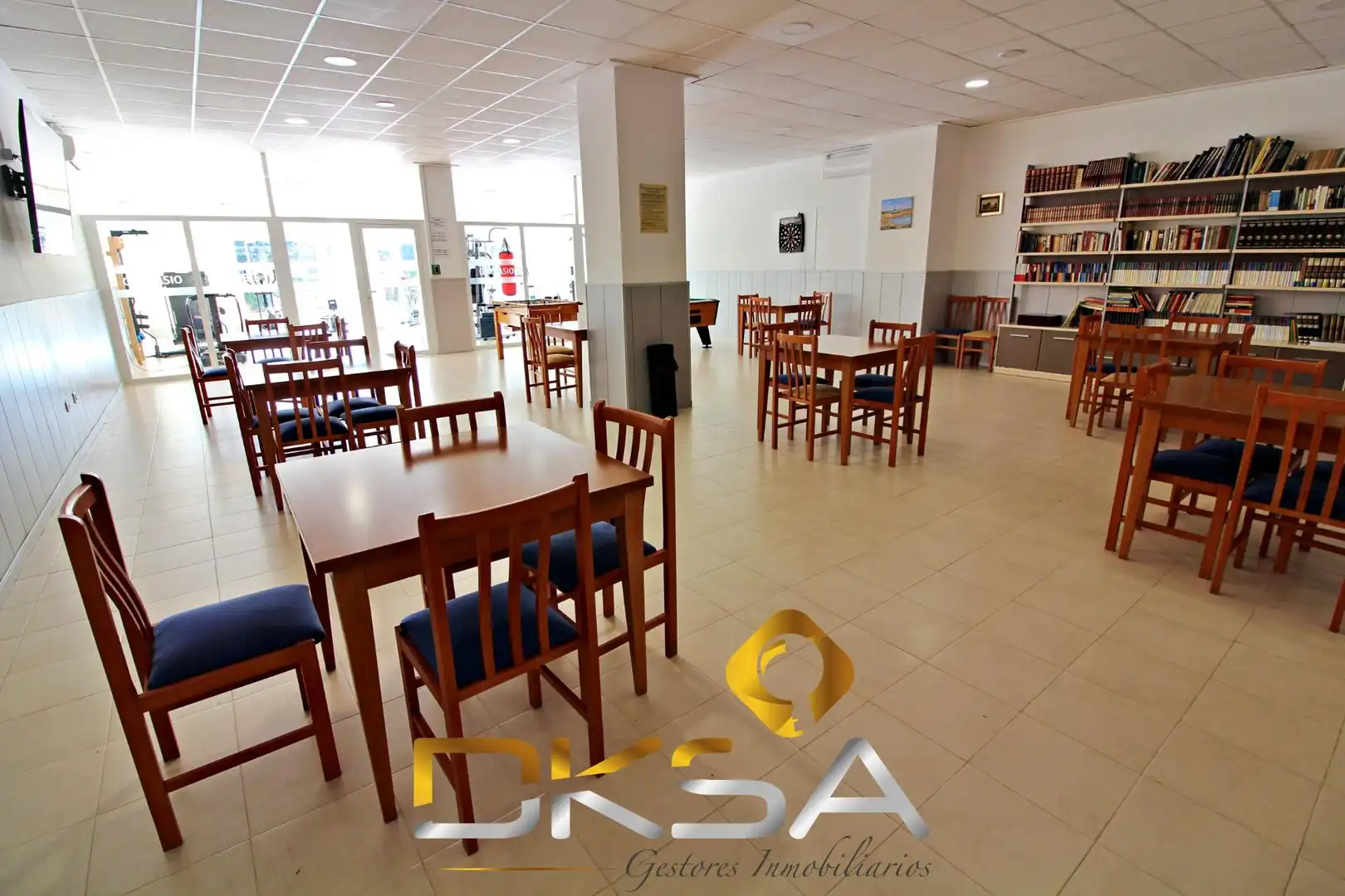 Apartment with pool for sale in Calle AMPLARIES, imagen 38