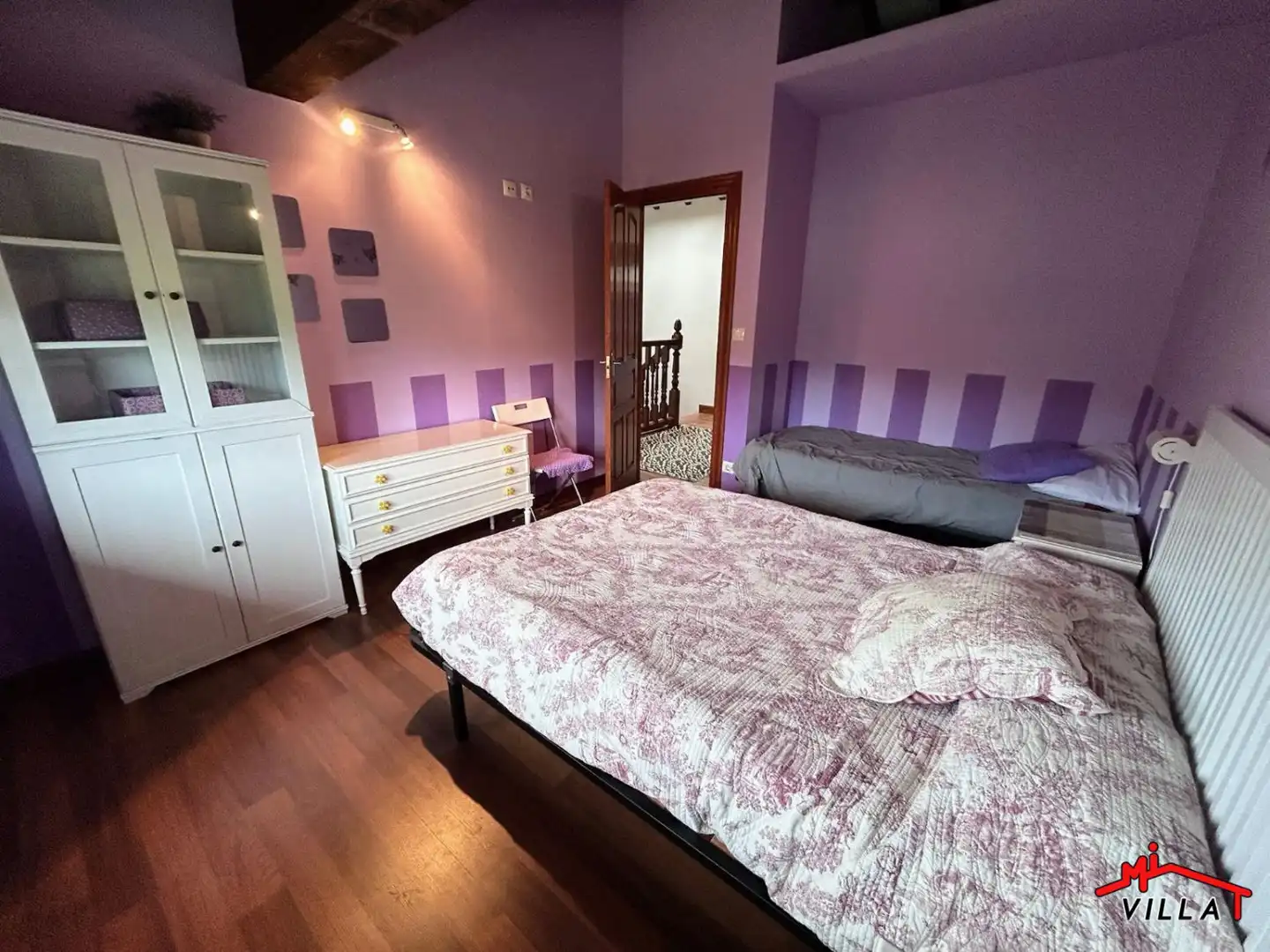 Dormitori de Casa adosada en venda en Rasines amb Terrassa i Moblat